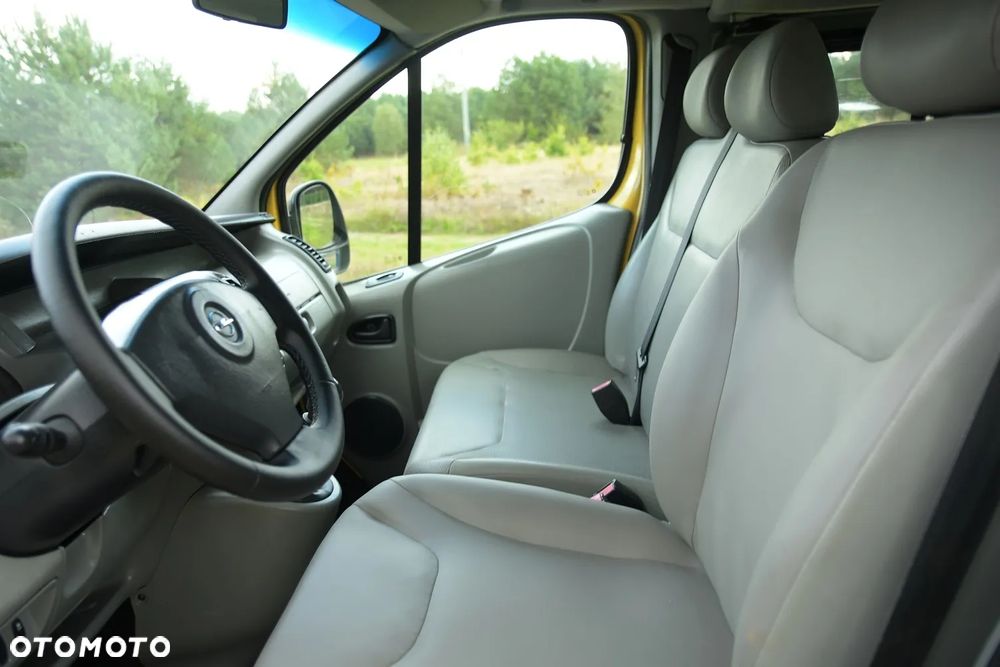 Opel Vivaro - 31