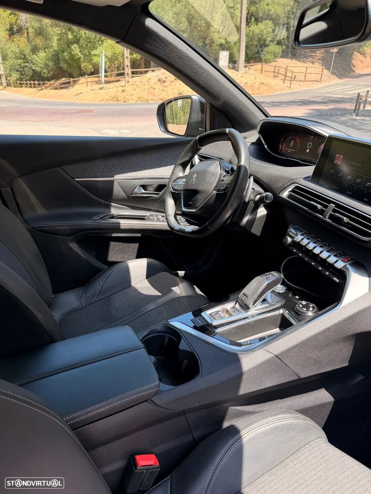 Peugeot 5008 1.5 BlueHDi GT Line EAT8 - 6