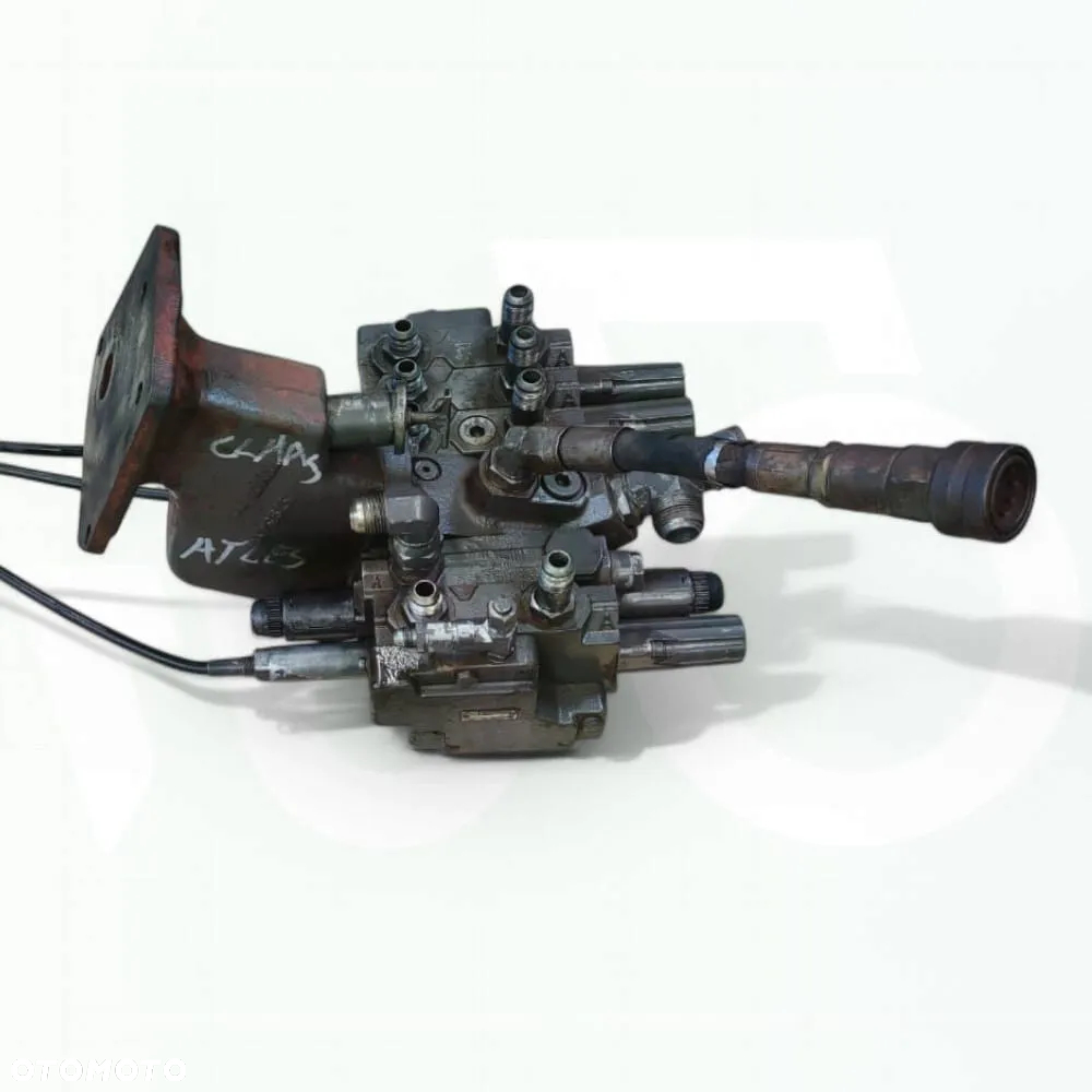 Rozdzielacz hydrauliczny 3796107M1 Massey Ferguson 8240 - 6