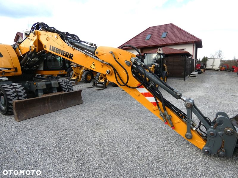 Liebherr 914 Compact / Super Stan / Speeder 30km/h / Łapy + pług / - 37