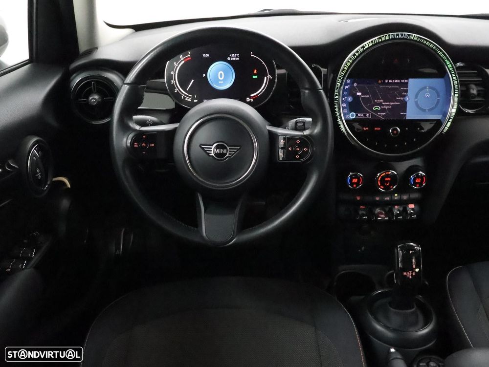 MINI 5 Portas Cooper Auto - 14