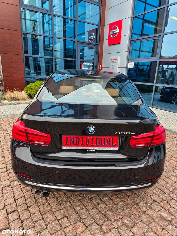 BMW Seria 3 320i GPF xDrive Luxury Line - 19