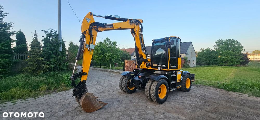 JCB HYDRADIG - 4