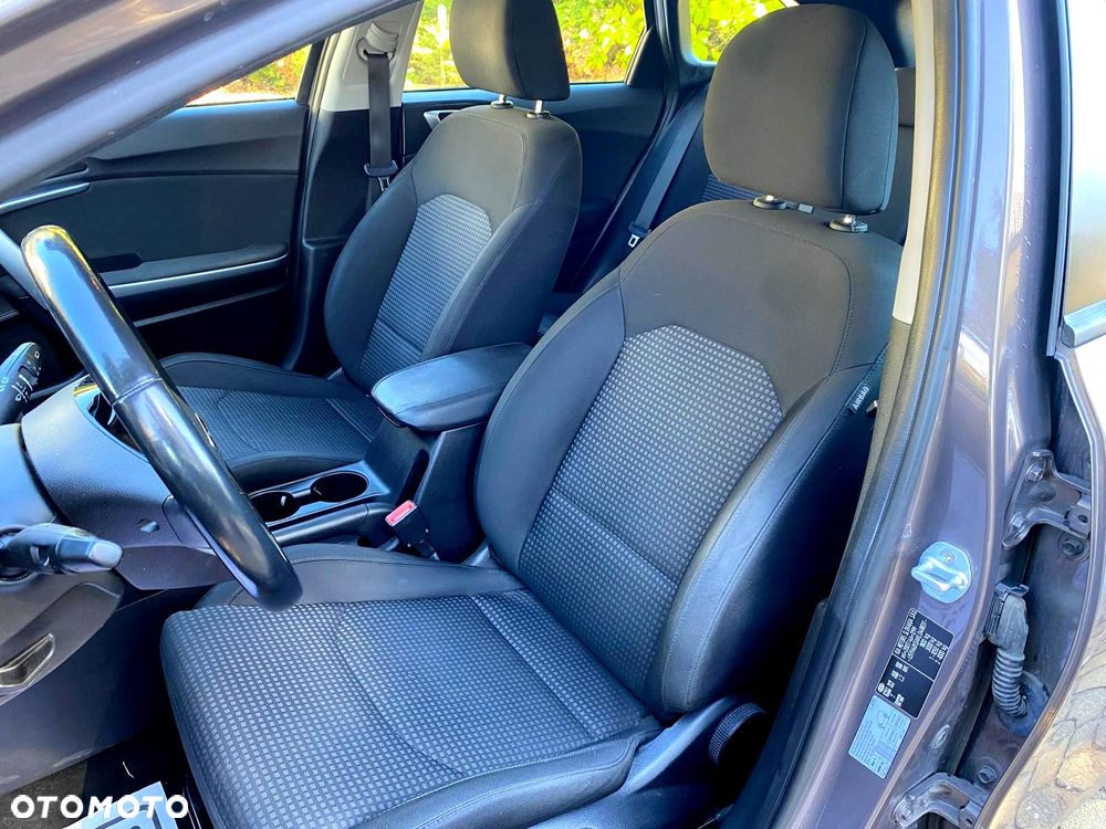 Kia Ceed 1.4 Vision - 37