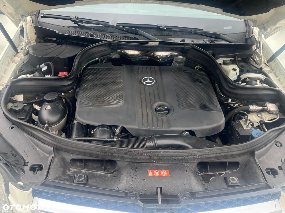Mercedes-Benz GLK 250 CDI DPF 4Matic BlueEFFICIENCY 7G-TRONIC - 32