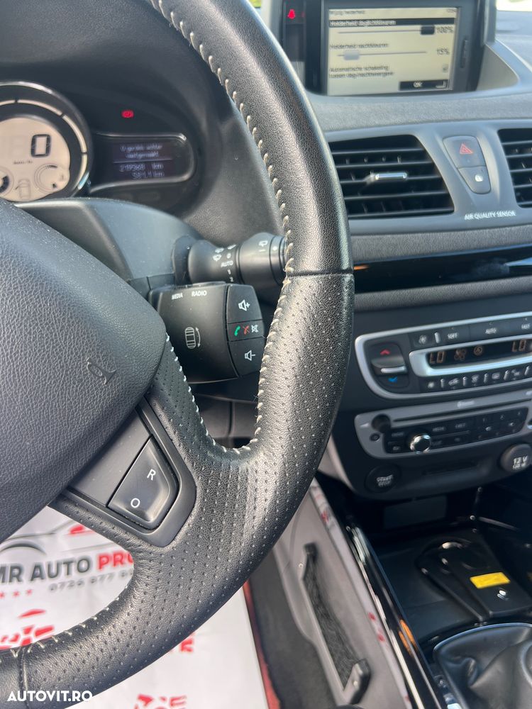 Renault Megane ENERGY dCi 110 Start & Stop Bose Edition - 13