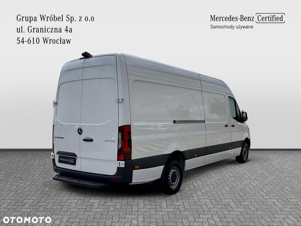 Mercedes-Benz Sprinter - 7