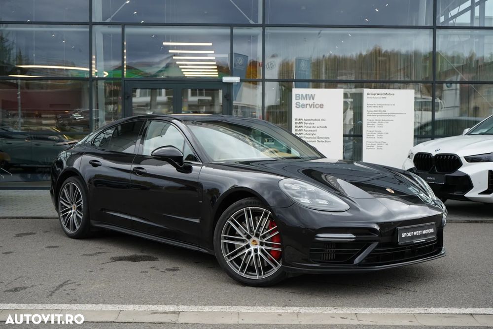 Porsche Panamera - 4