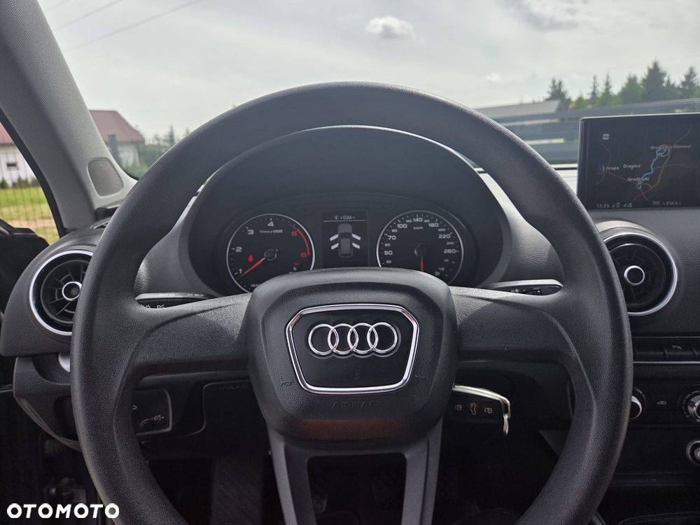 Audi A3 Sportback 2.0 TDI Ambiente - 18