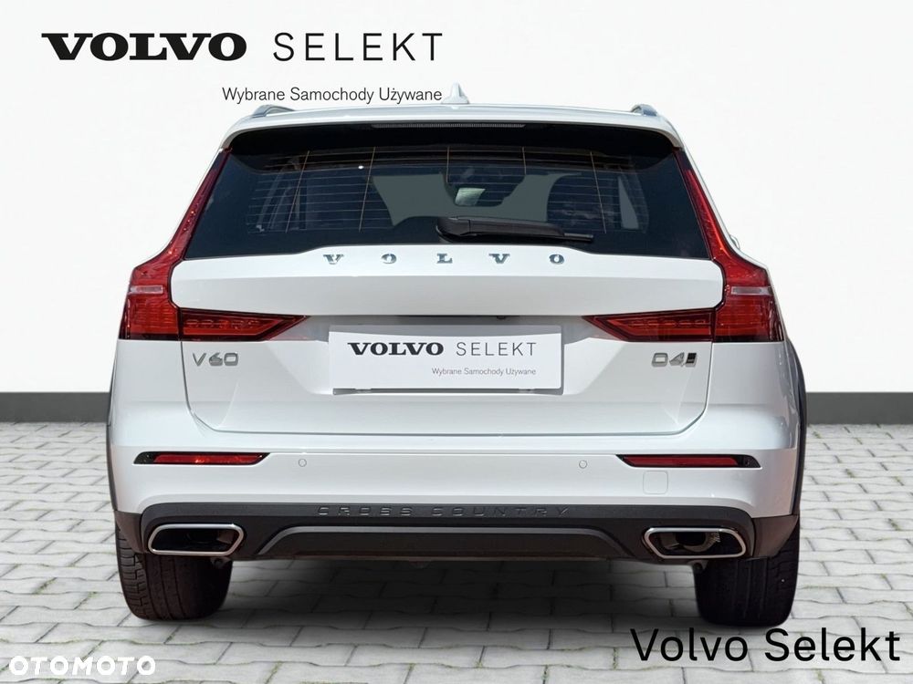 Volvo V60 Cross Country - 7