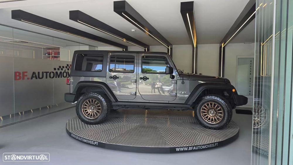 Jeep Wrangler Unlimited 2.8 CRD Sahara AT - 10