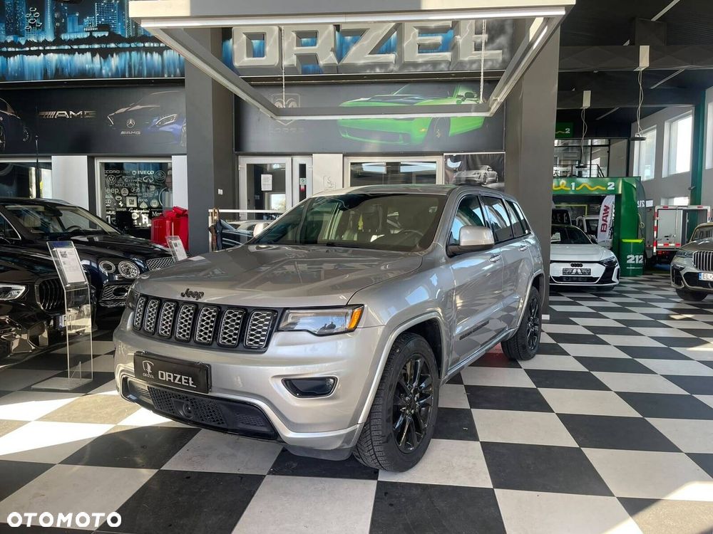 Jeep Grand Cherokee - 1