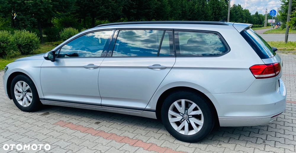 Volkswagen Passat - 9