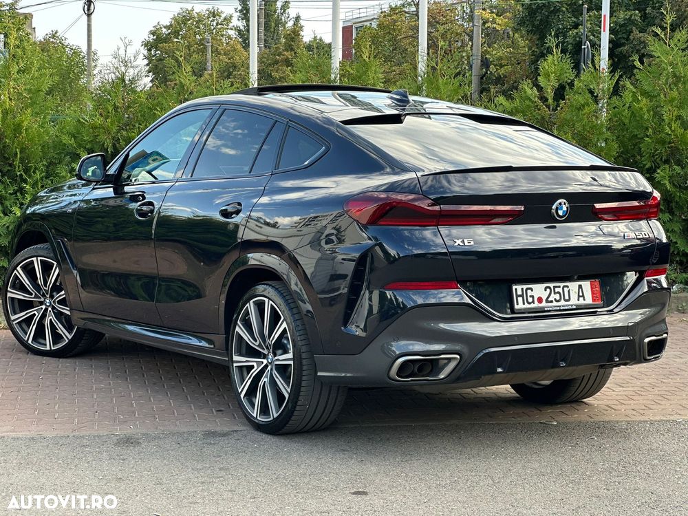 BMW X6 M M50i - 9