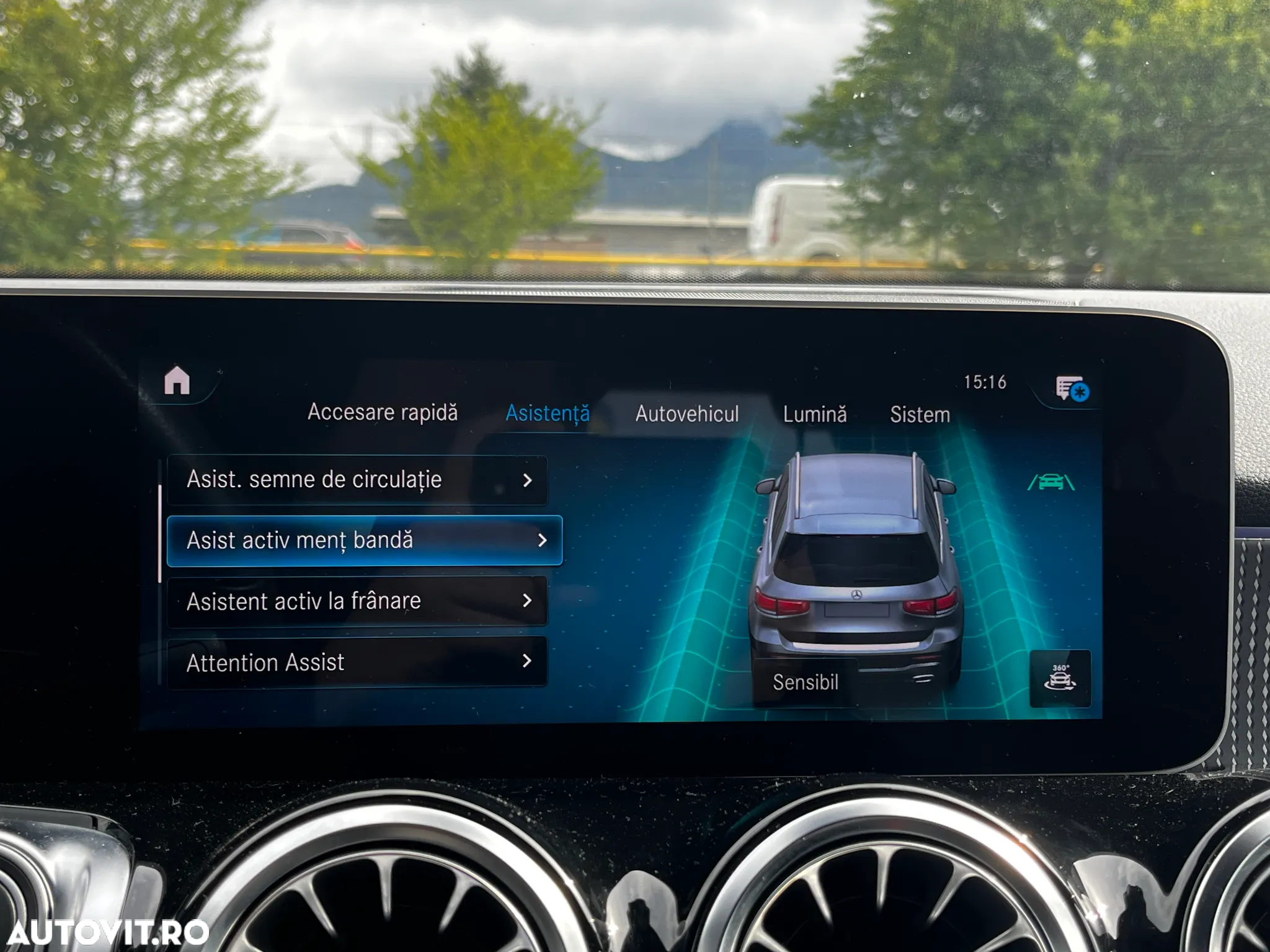 Mercedes-Benz GLB 250 4Matic 8G-DCT AMG Line - 26