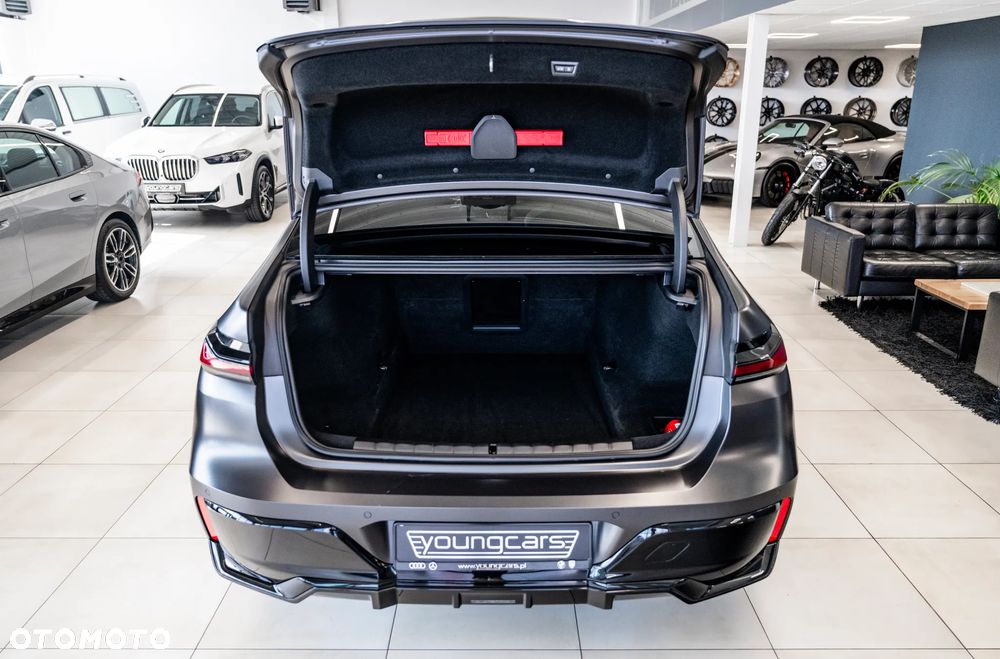 BMW Seria 7 740d xDrive sport - 11