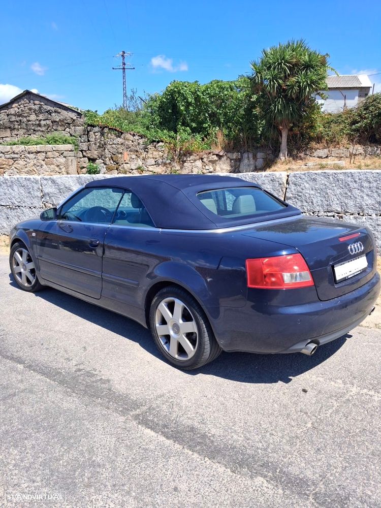 Audi A4 Cabrio 2.4 - 2