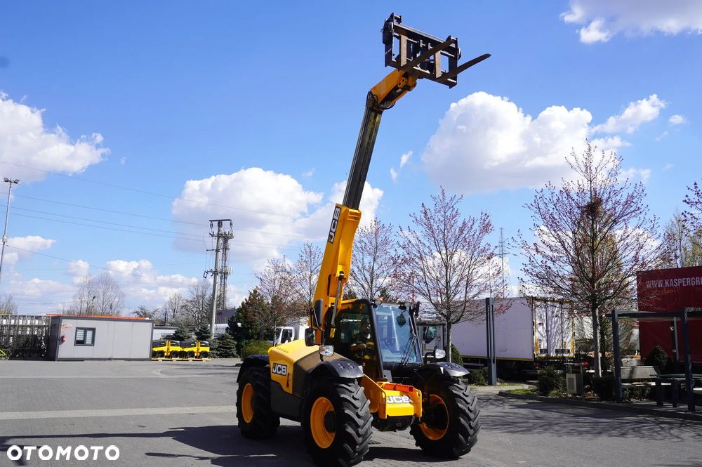 JCB 526-56 Agri Plus / 5,6 m wysięg / joystick - 25