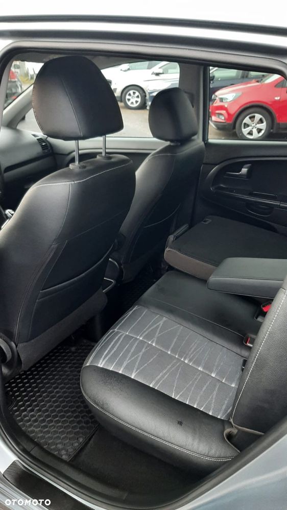 Kia Venga 1.6 Business Line - 18