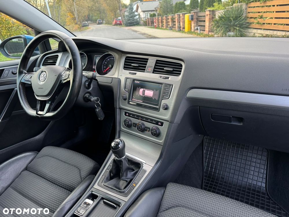 Volkswagen Golf 1.6 TDI BlueMotion Technology Lounge - 16