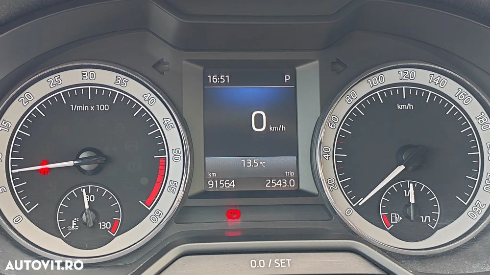 Skoda Octavia 2.0 TDI DSG Style - 4