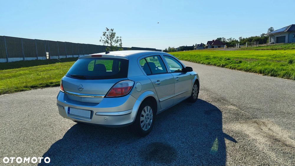 Opel Astra - 4