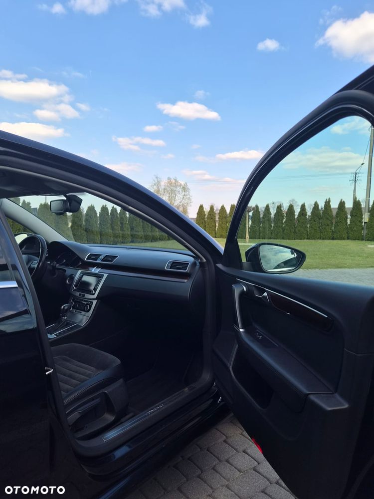 Volkswagen Passat 2.0 TDI DSG BlueMotion Technology Highline - 21