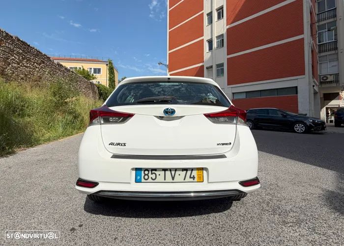 Toyota Auris 1.8 HSD Comfort+P.Sport - 3