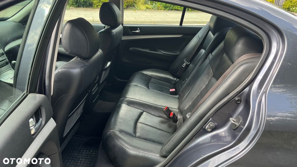 Infiniti G - 12
