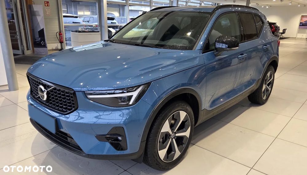 Volvo XC 40 B4 AWD Ultimate Dark - 3