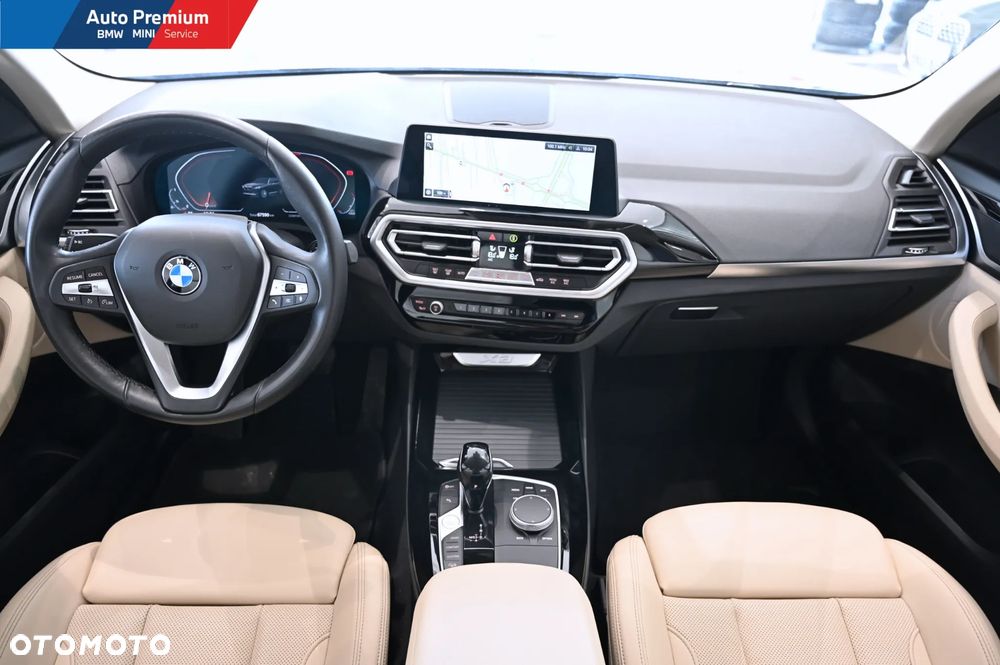 BMW X3 xDrive20i - 11