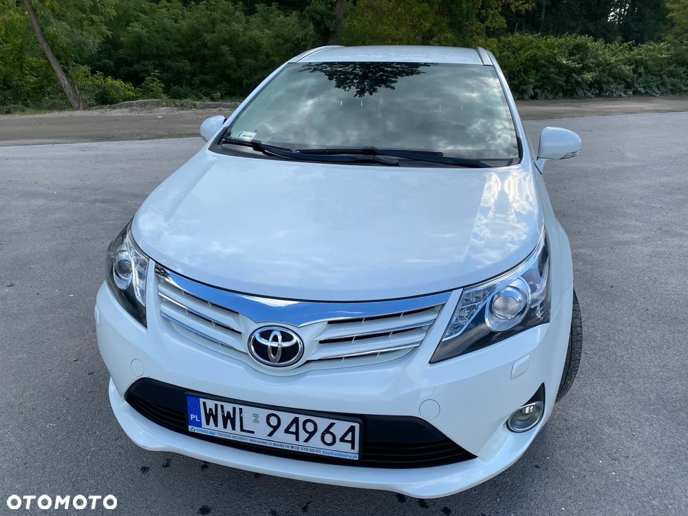 Toyota Avensis 1.8 Premium MS - 4