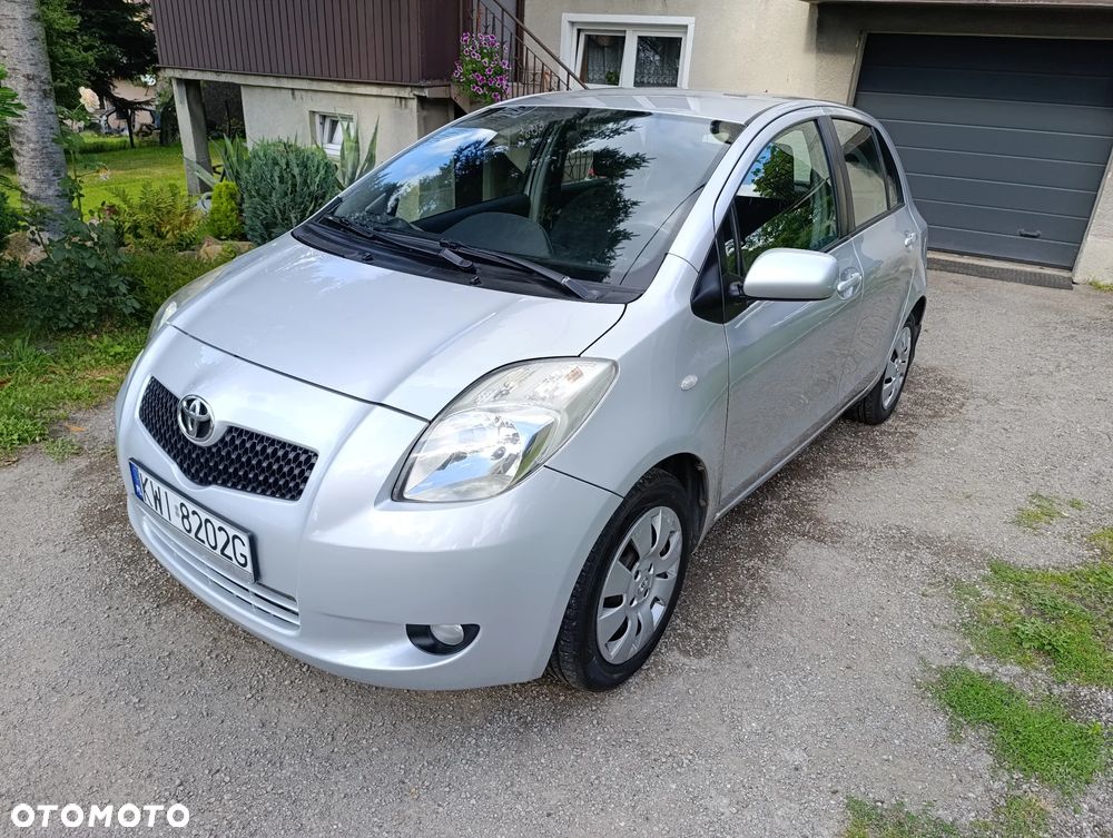Toyota Yaris 1.3 Luna A/C - 1