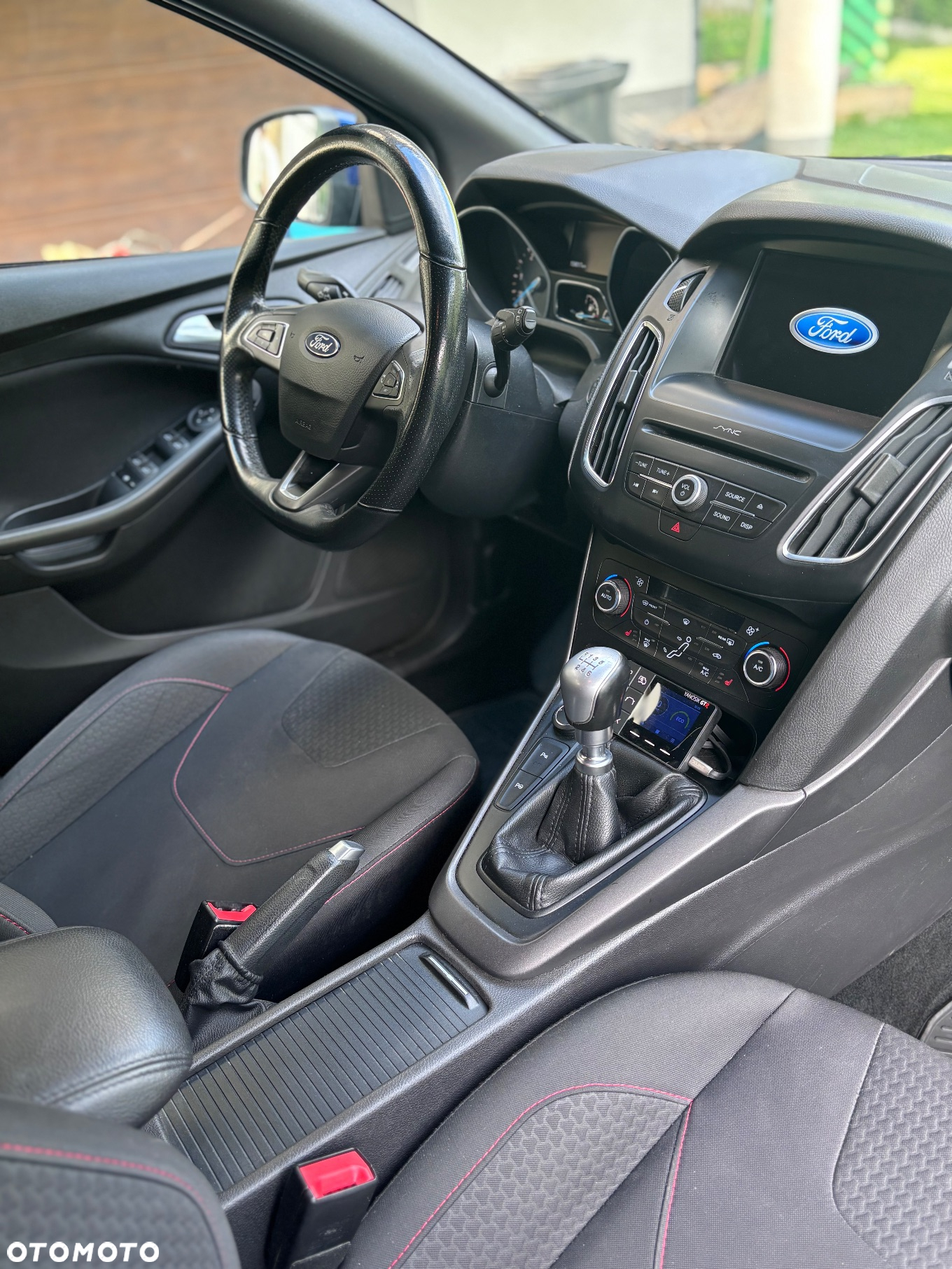 Ford Focus 1.5 TDCi SYNC Edition - 8