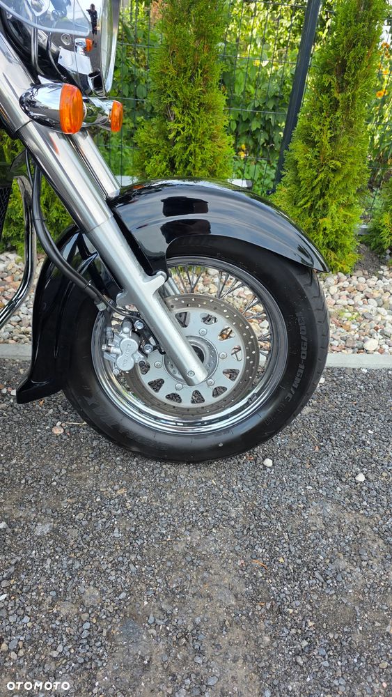 Suzuki Intruder - 35