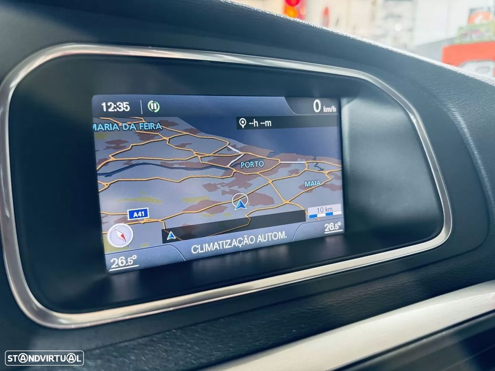 Volvo V40 1.6 D2 Momentum Eco - 24