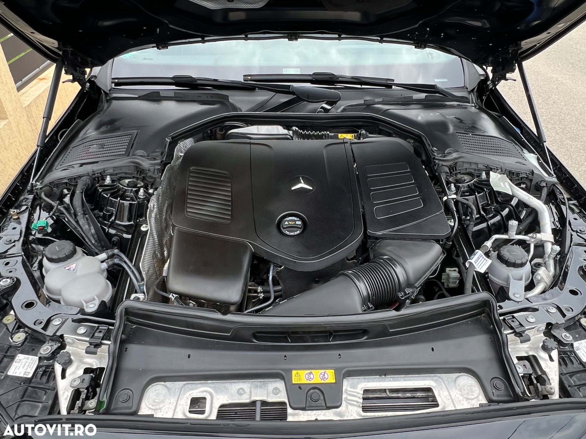 Mercedes-Benz C 300 e T 9G-TRONIC Avantgarde Advanced - 11