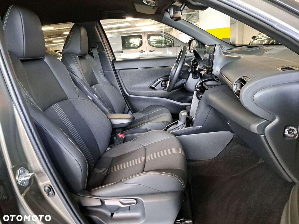Toyota Yaris Cross Hybrid 1.5 Adventure - 16