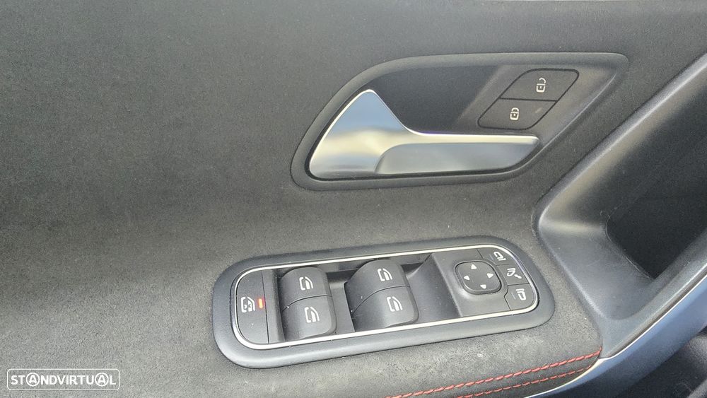 Mercedes-Benz CLA 220 d Shooting Brake AMG Line Aut. - 36