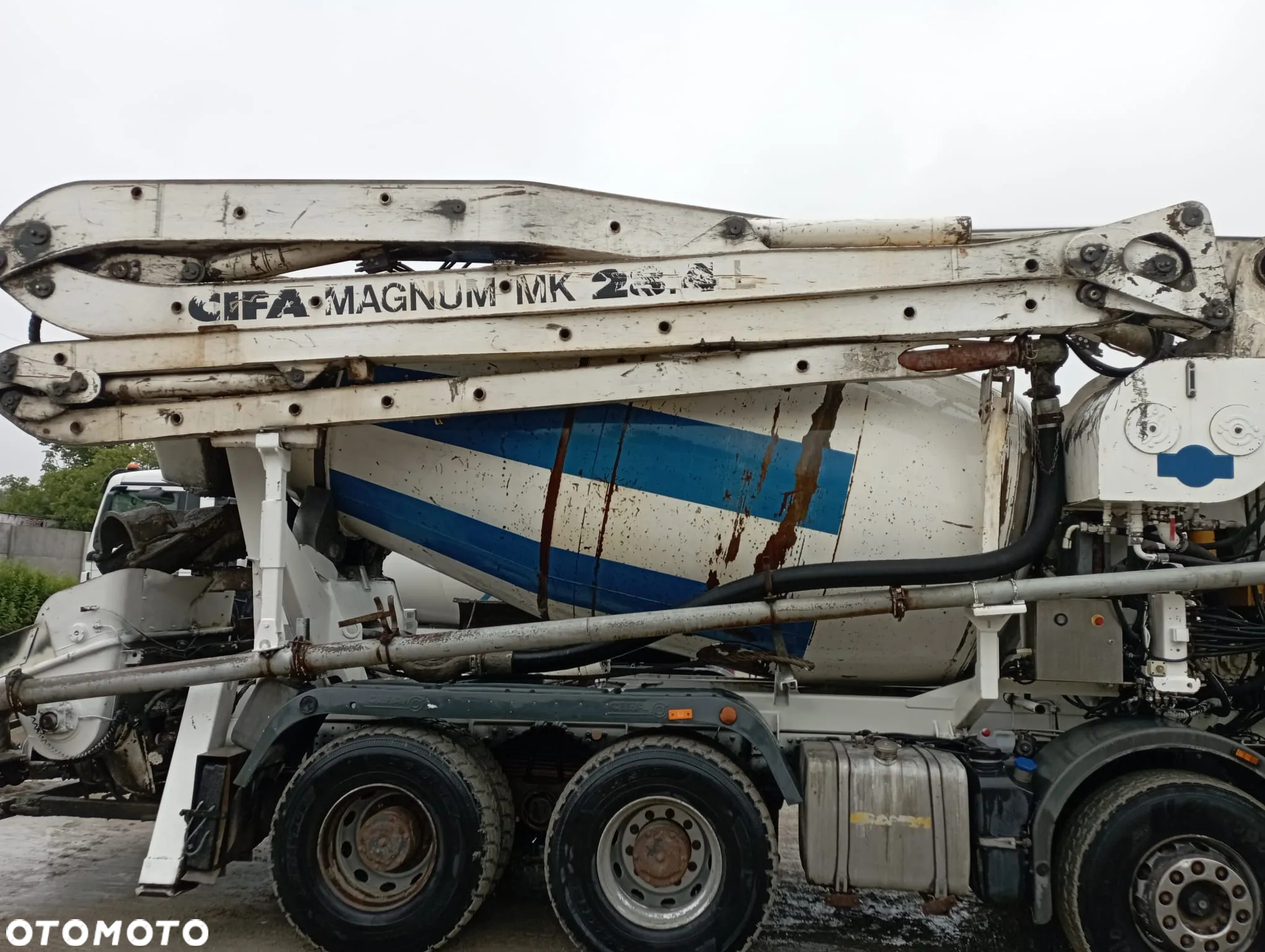 Iveco TRAKKER - 7