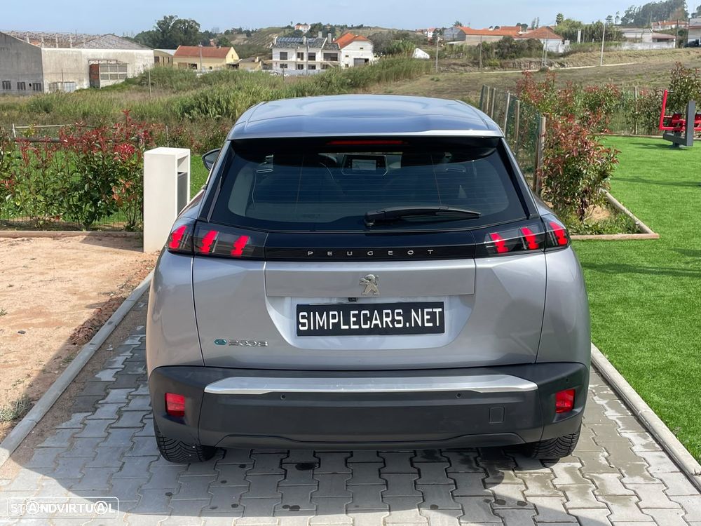 Peugeot e-2008 Active - 10