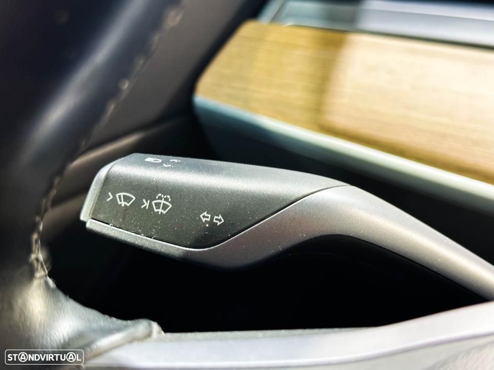 Tesla Model 3 Long-Range Dual Motor AWD - 39