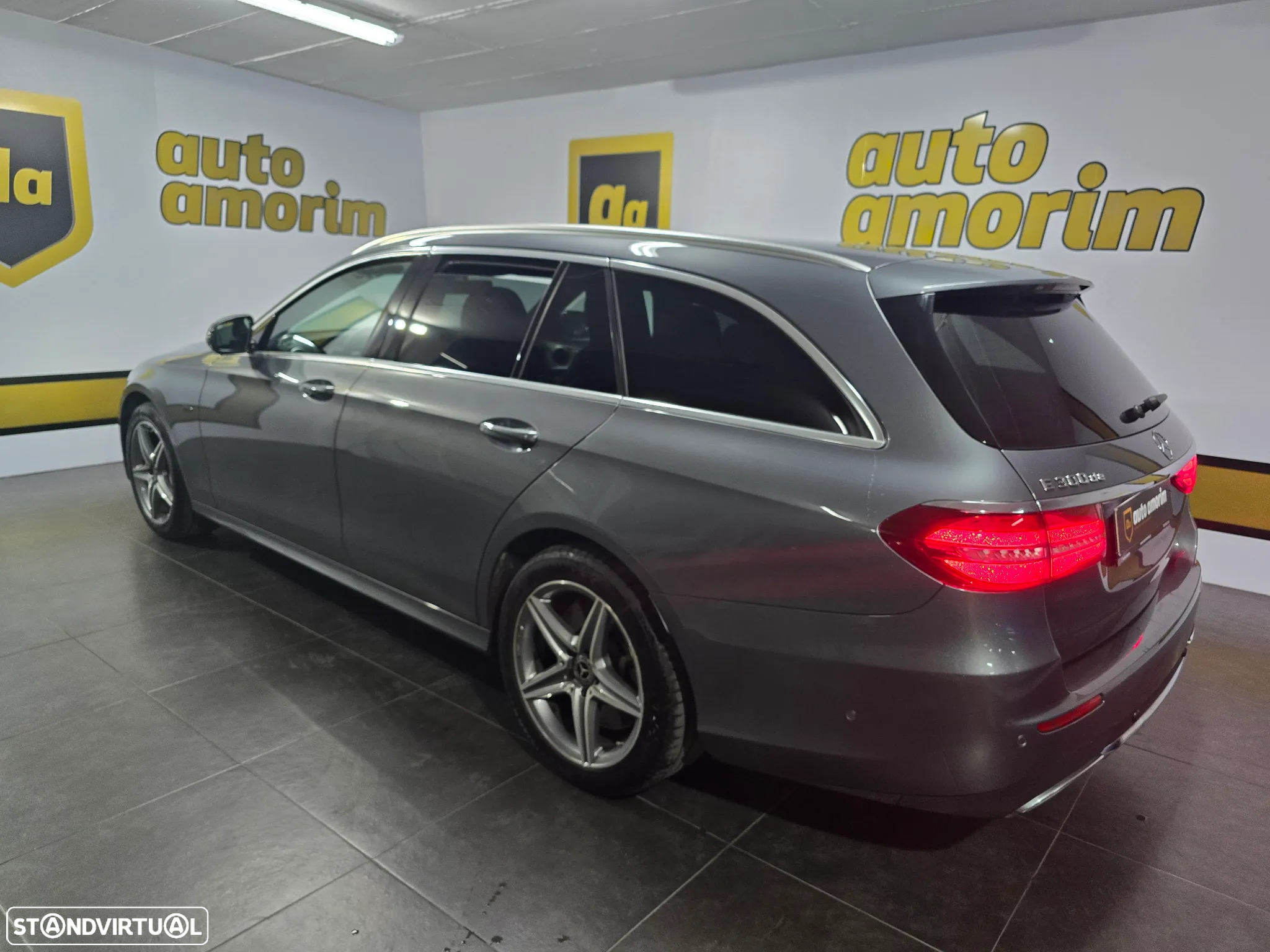 Mercedes-Benz E 300 de AMG Line - 15