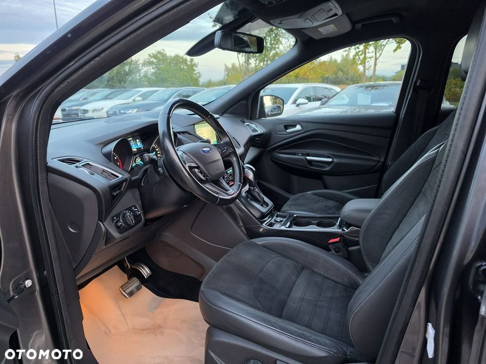 Ford Kuga 1.5 EcoBoost 4x4 ST-Line - 26