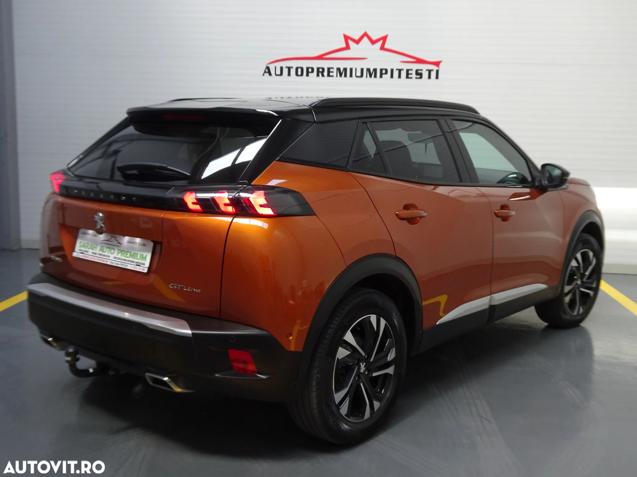 Peugeot 2008 1.2 L PureTech STT GT Line - 12