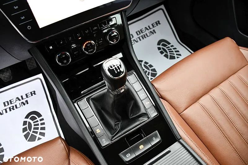 Skoda Superb 2.0 TDI Sportline - 16