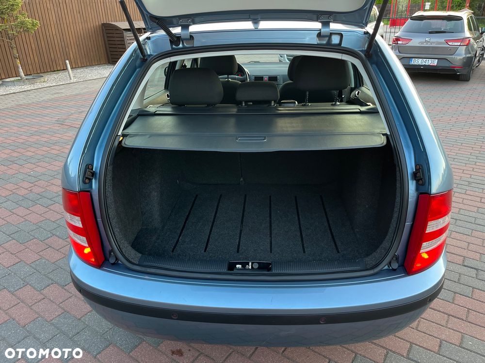 Skoda Fabia 2.0 Combi Elegance - 29