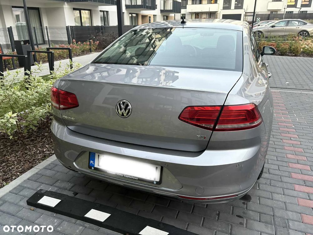 Volkswagen Passat 1.4 TSI BMT Trendline - 11