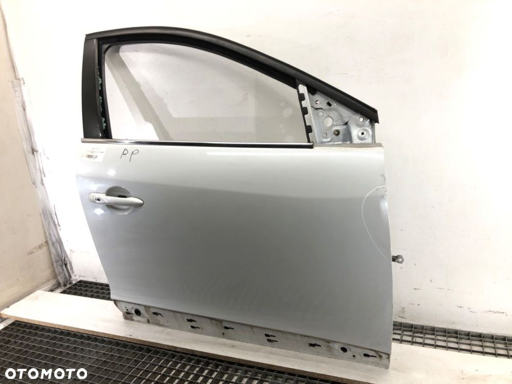 DRZWI PRZÓD PRAWE - 295.00 PLN - RENAULT MEGANE III Grandtour (KZ0/1) 2008 - 2022 1.6 dCi (KZ00, - 4
