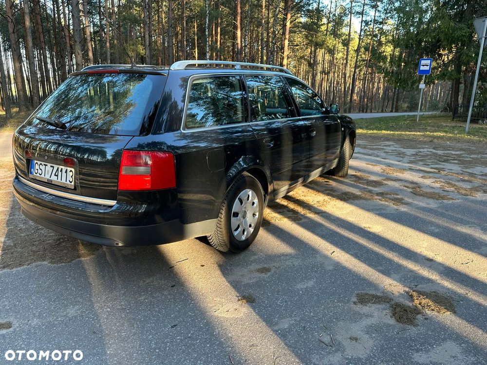 Audi A6 Avant 2.4 - 6